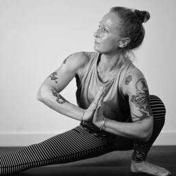 Agnieszka Katz Barlow - Yoga Teacher